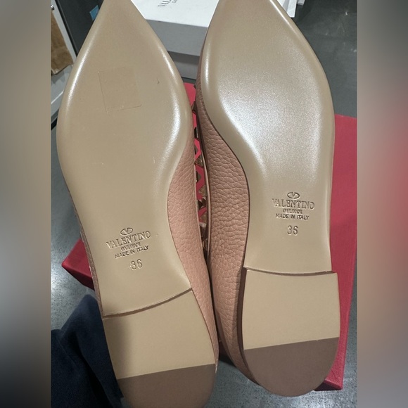 Valentino Garavani Rockstud Flats (SOLD) - Picture 6 of 6